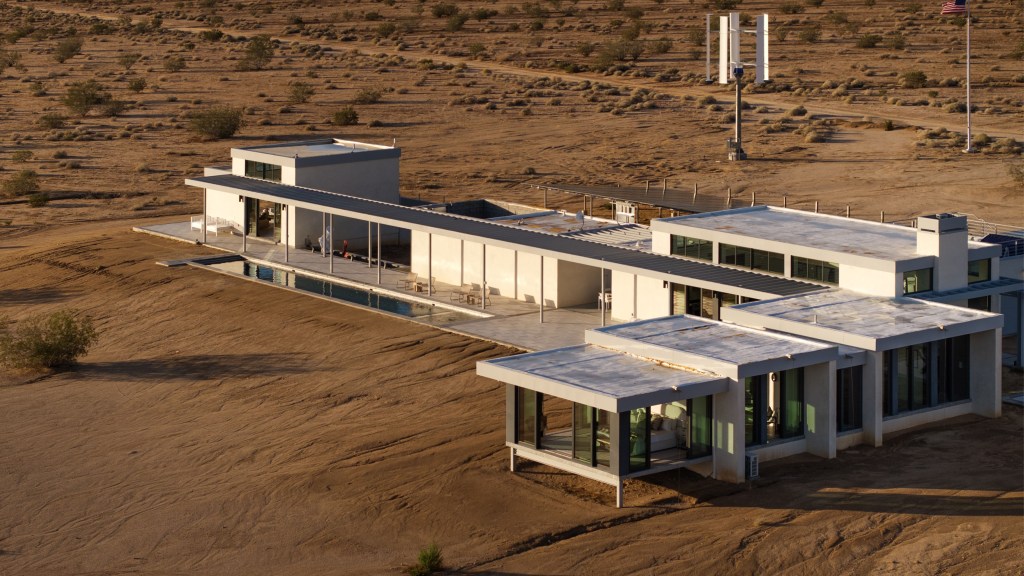 Saturn Haus, an off-grid modern home in Joshua Tree on 160 acres, seeks $15 million - Redlands Daily Facts