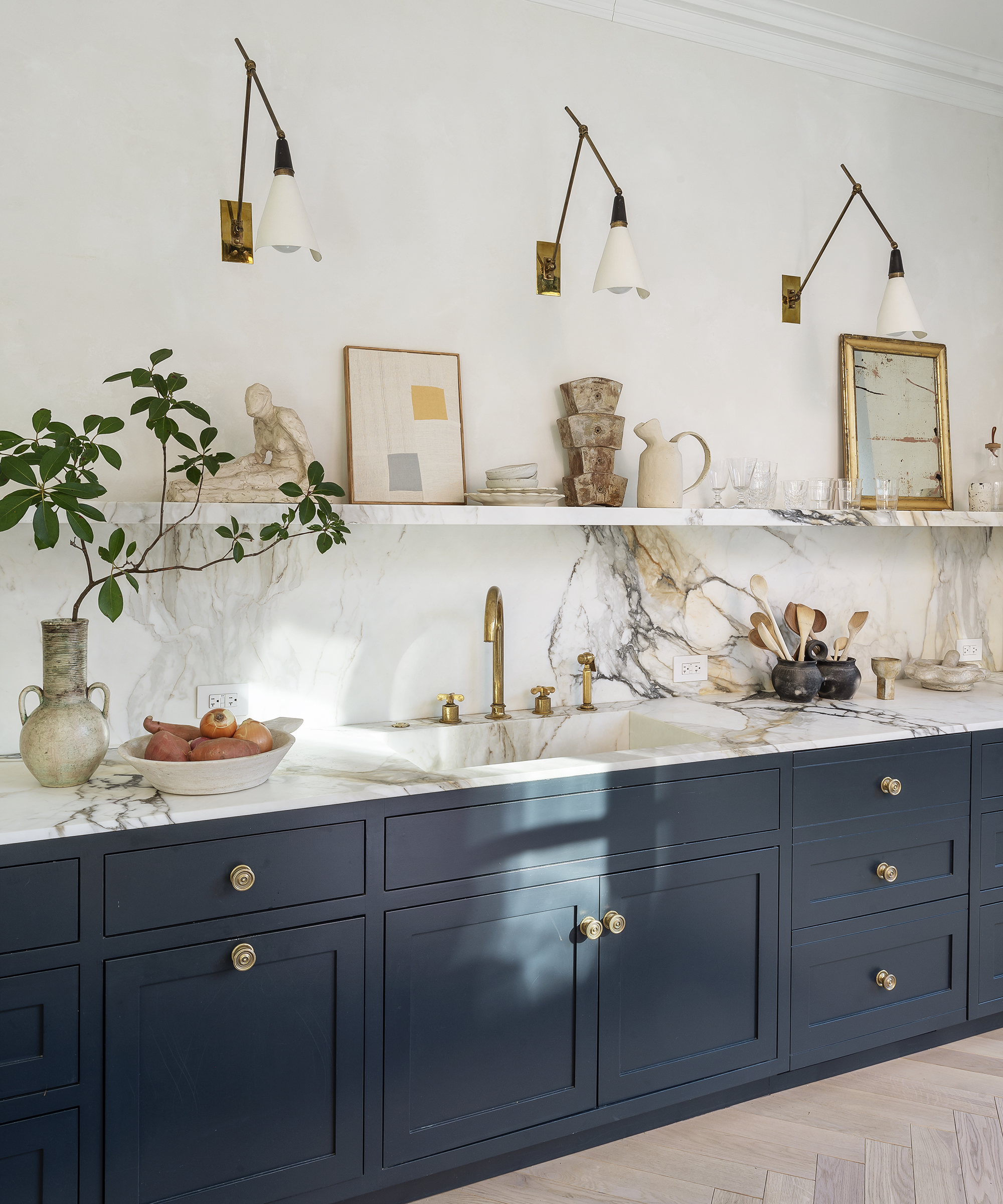 Kitchen with wall lights