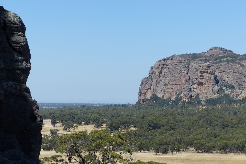 Large rocks over the Wimmera Plain