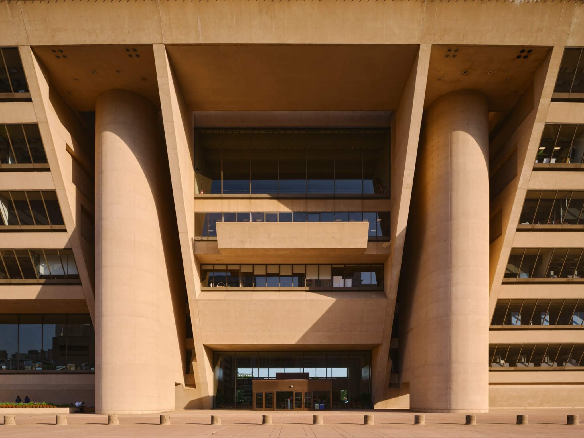 Close-up of the entrance to Dallas City Hall