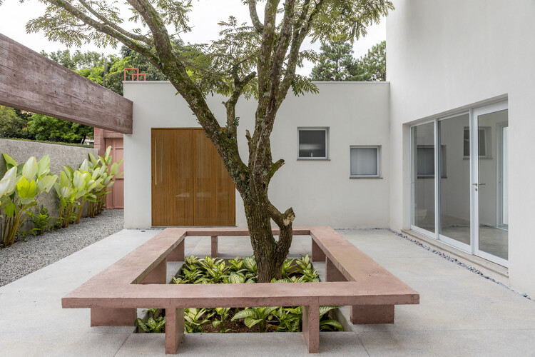 Waldhaus / RAWI Arquitetura + Design - interior photography, garden, concrete, courtyard