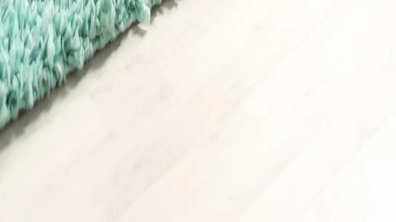 Bold flooring options that add a modern twist to the '80s design trend