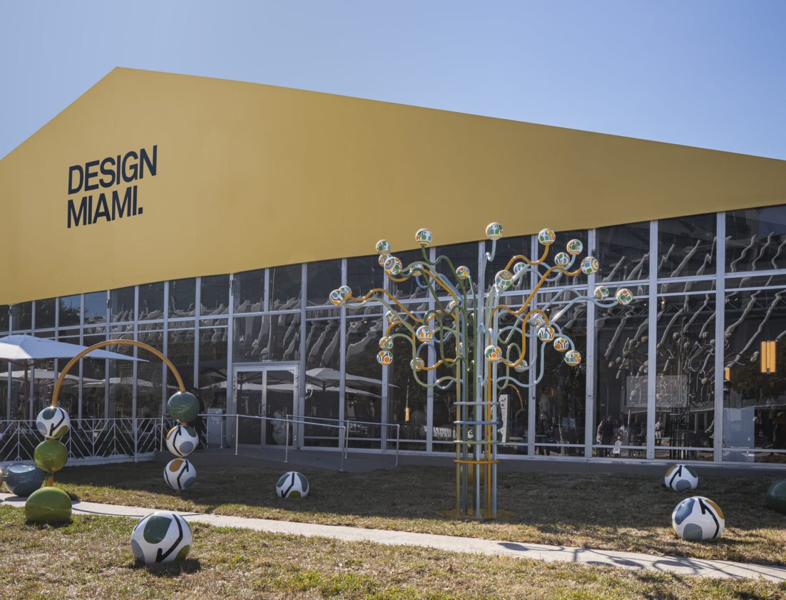 Discover the highlights of Design Miami's Milestone 20th Edition