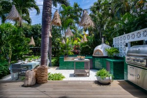 Blue Ribbon Bruce Bromberg Hawaii home for sale