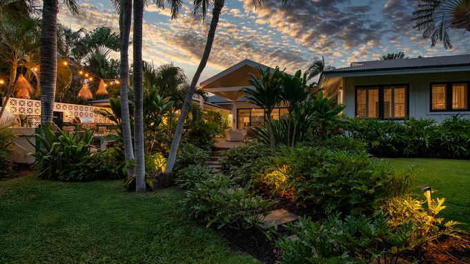 A Hawaiian estate owned by a Blue Ribbon co-founder is going for $4 million