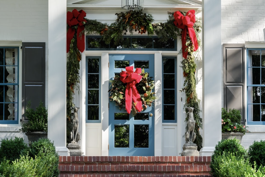 6 rules a designer always follows when decorating for Christmas