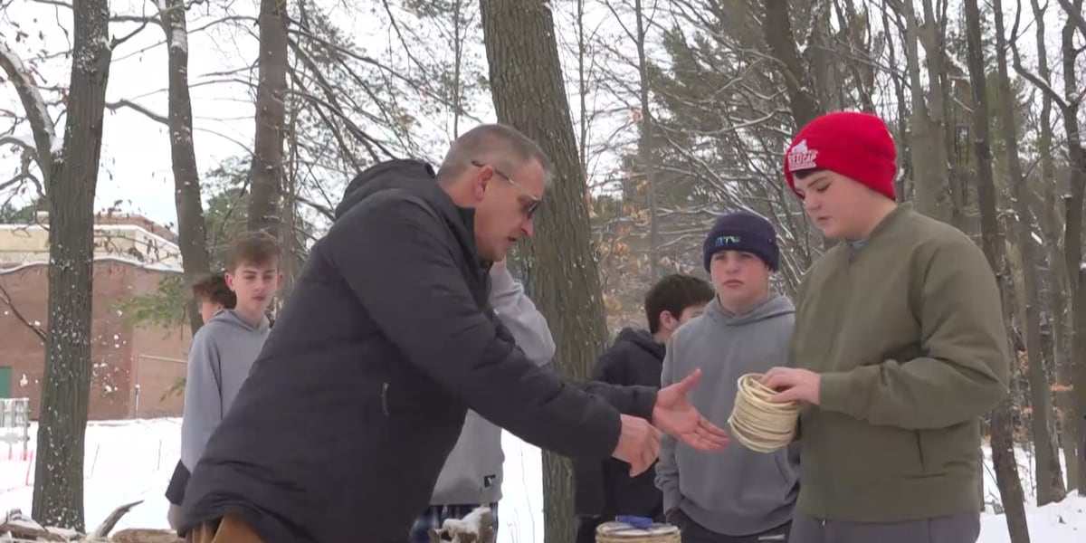 Colchester middle school students turn disappointment over the fort into a fence-building project